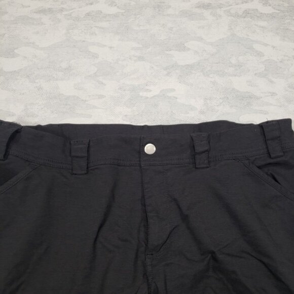 Duluth Trading Pants Womens 18x33 Black Stretch Leg Snaps Outdoors Cargo - Picture 2 of 5